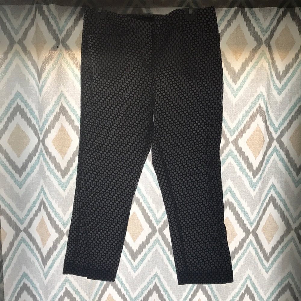 7th Ave New York & Company Crop slacks